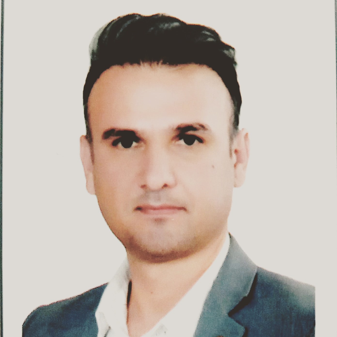 وکیل حسین هنری مهر
