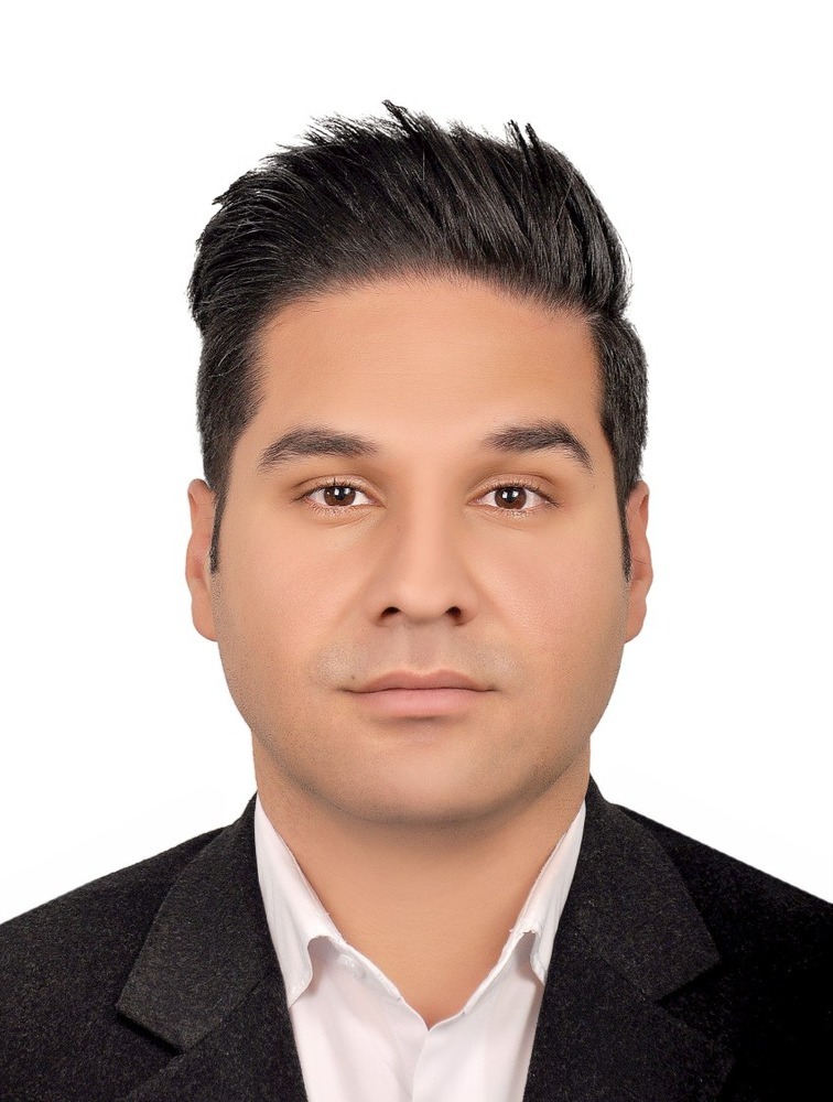 وکیل حمید آشنا