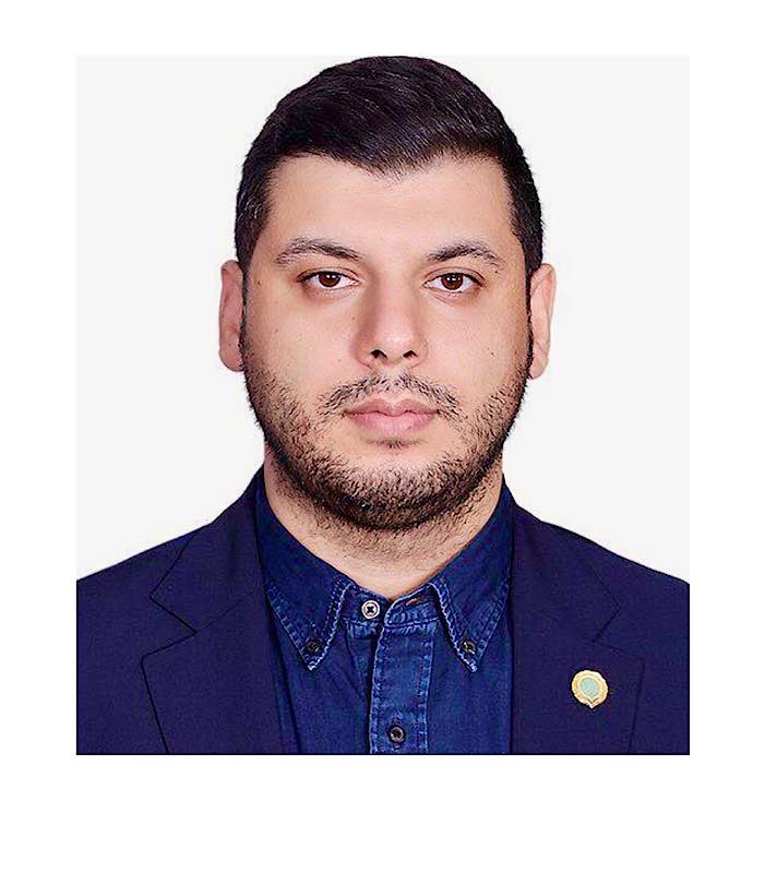 وکیل خشایار حیدریان