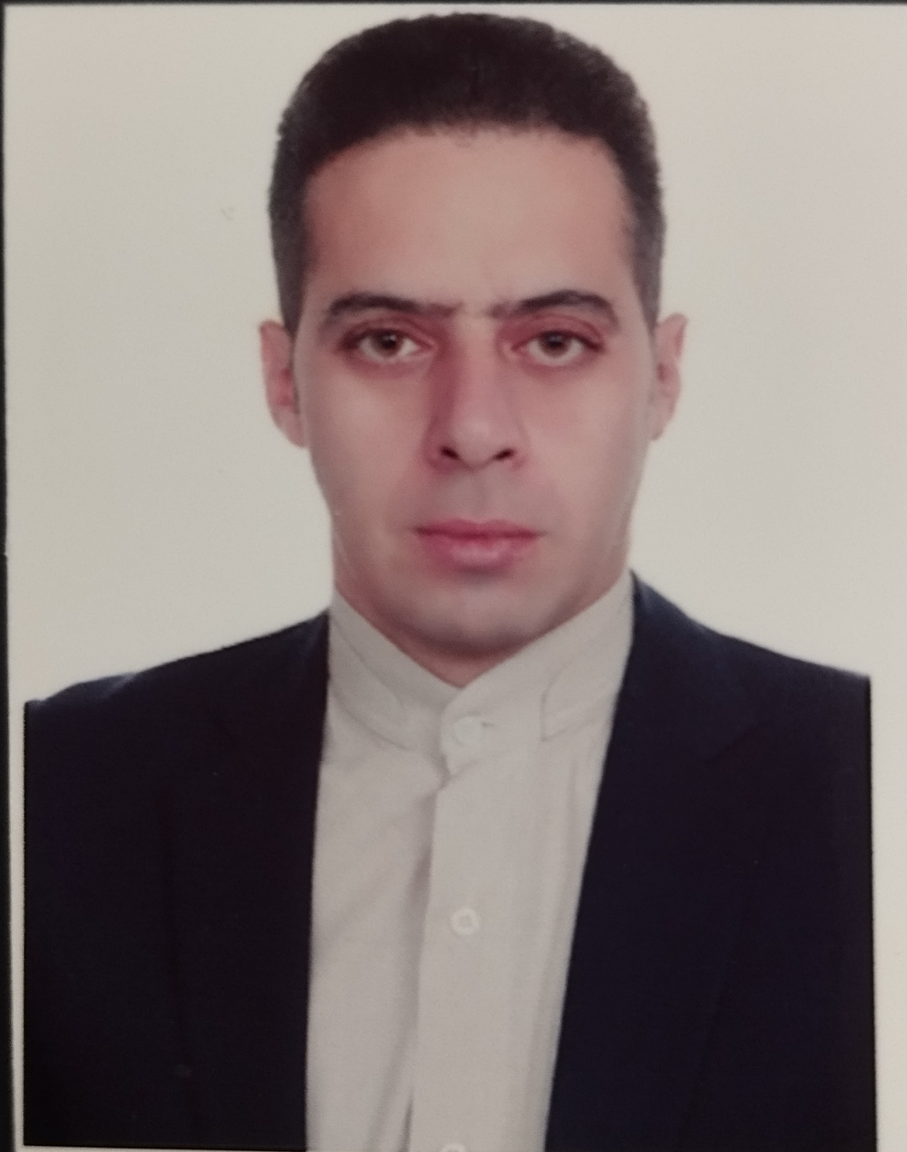 وکیل دادگستری عضو رسمی مرکز وکلا قاسمی