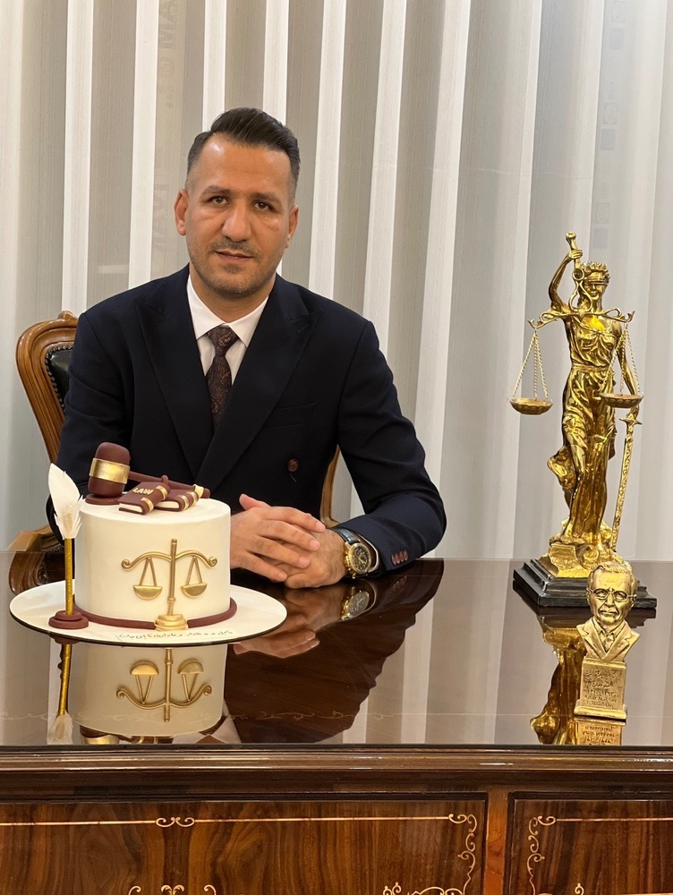 وکیل دادگستری
