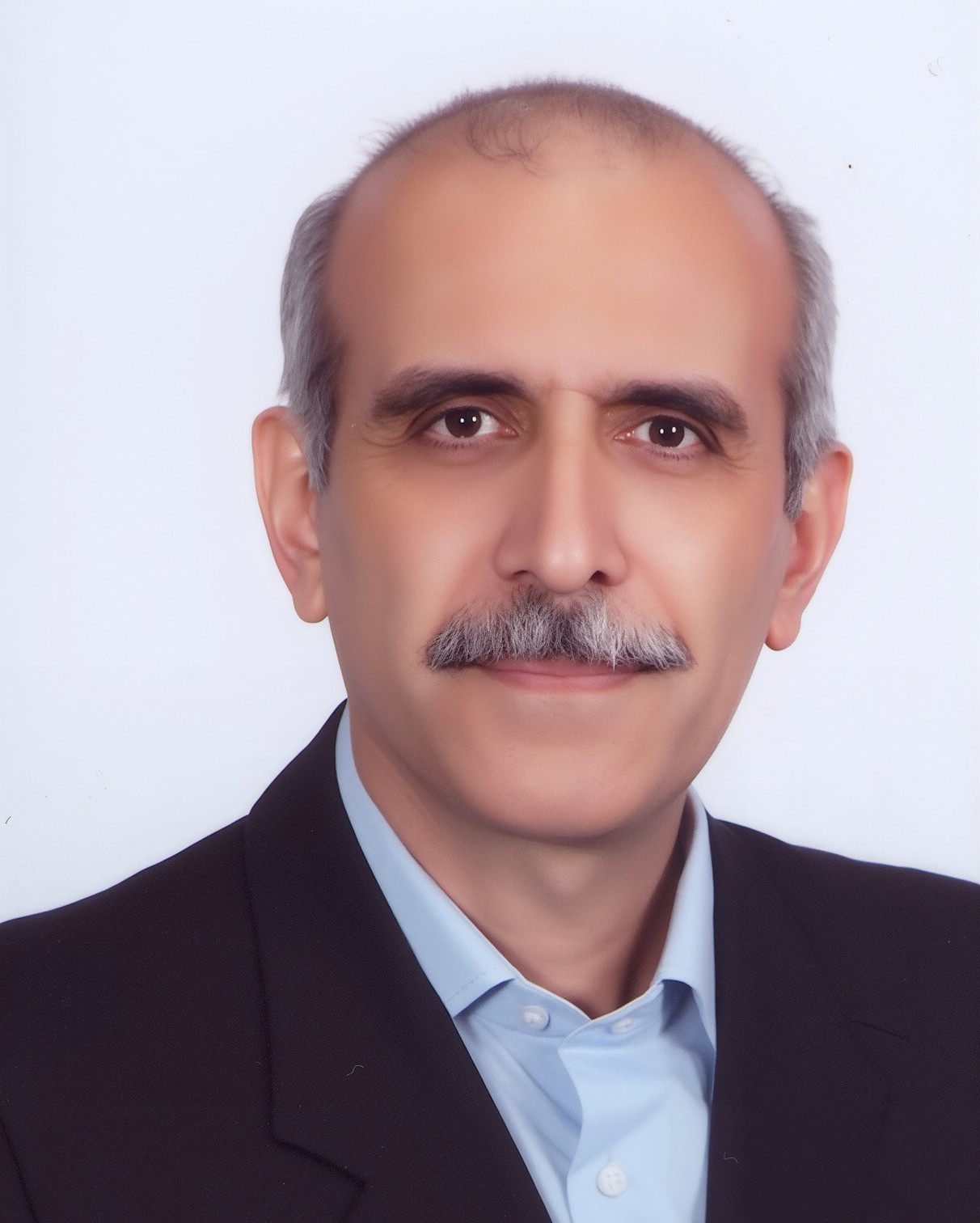 وکیل رامین وطن دوست کهنه شهری
