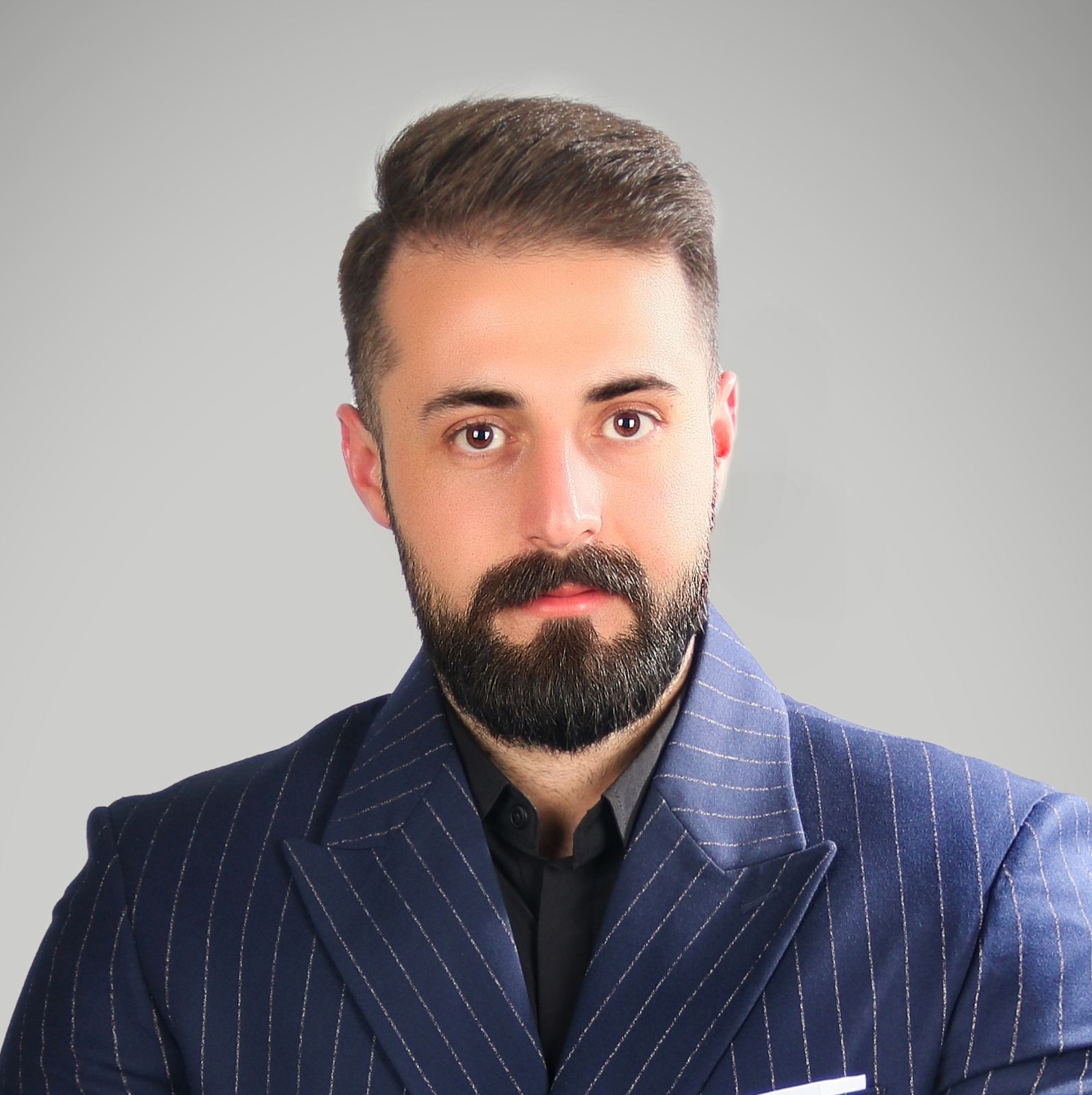وکیل رضا قهرمانی نژاد