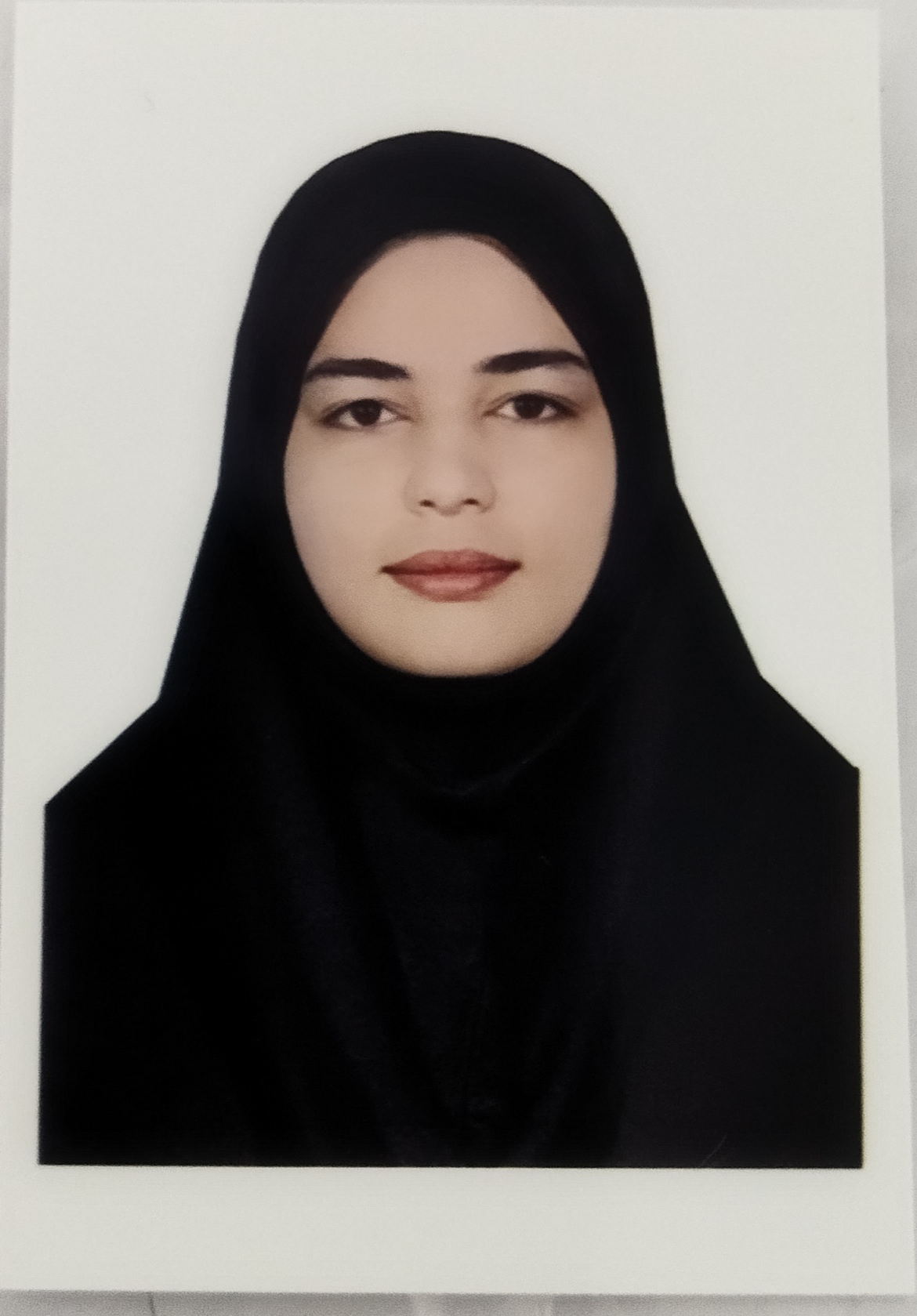 وکیل زیبا میرزاآقازاده یاسوری