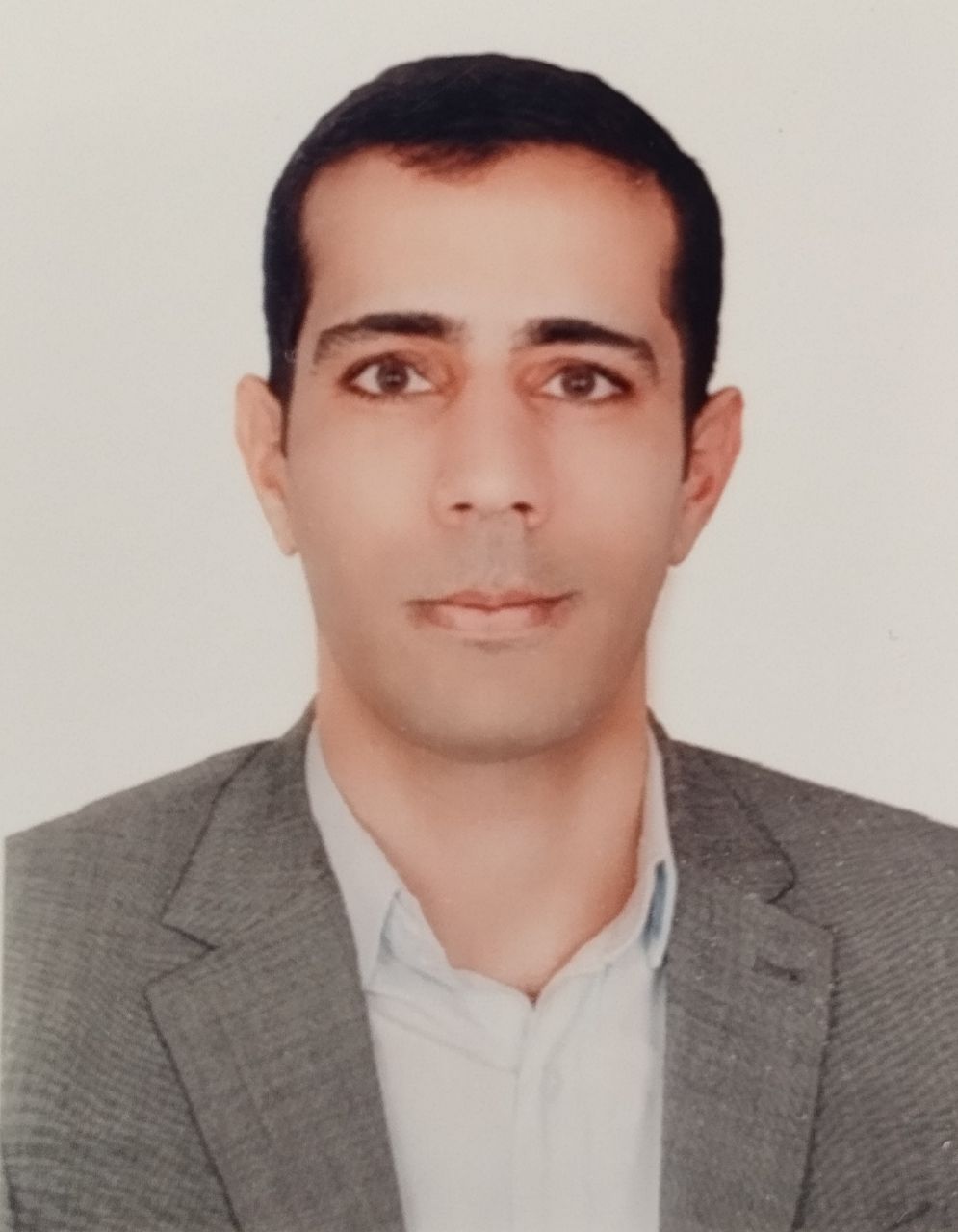 وکیل صادق سارونی