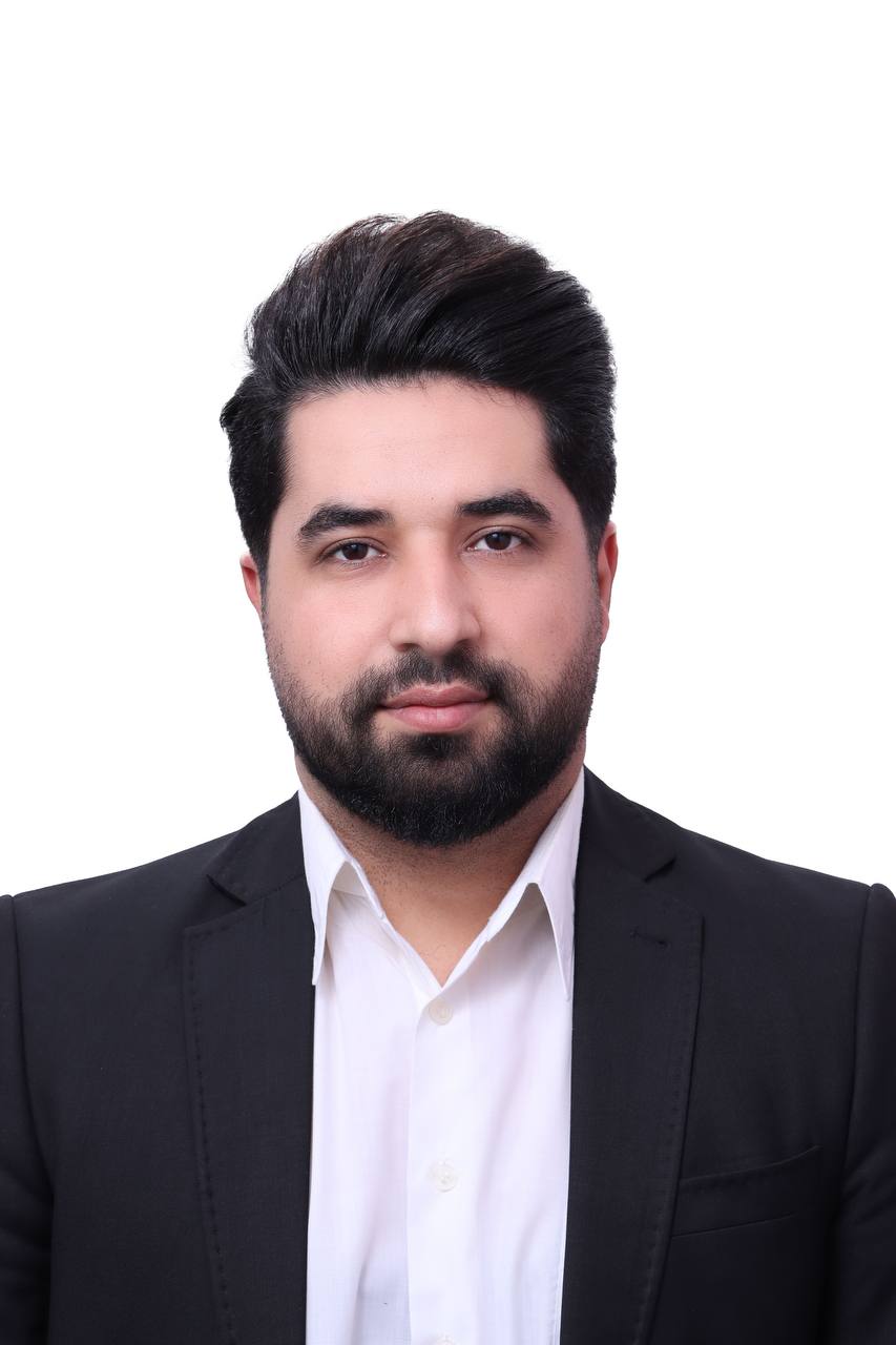 وکیل علیرضا محمودی