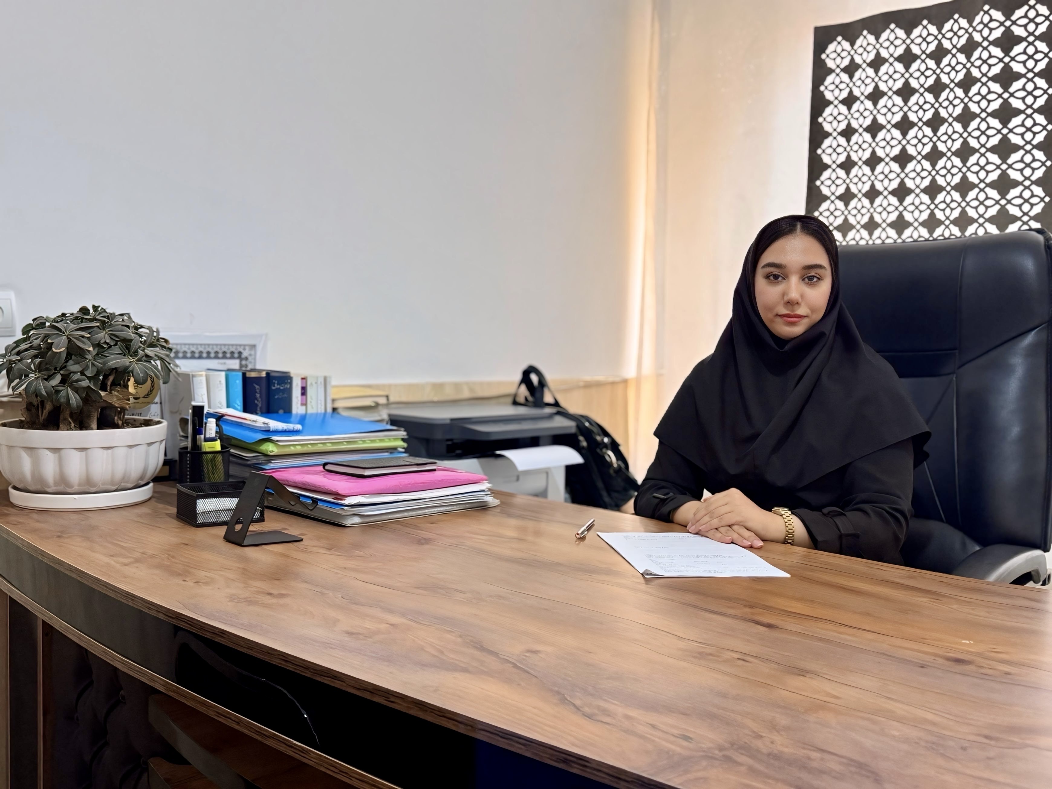 وکیل فائزه جلالیان پور