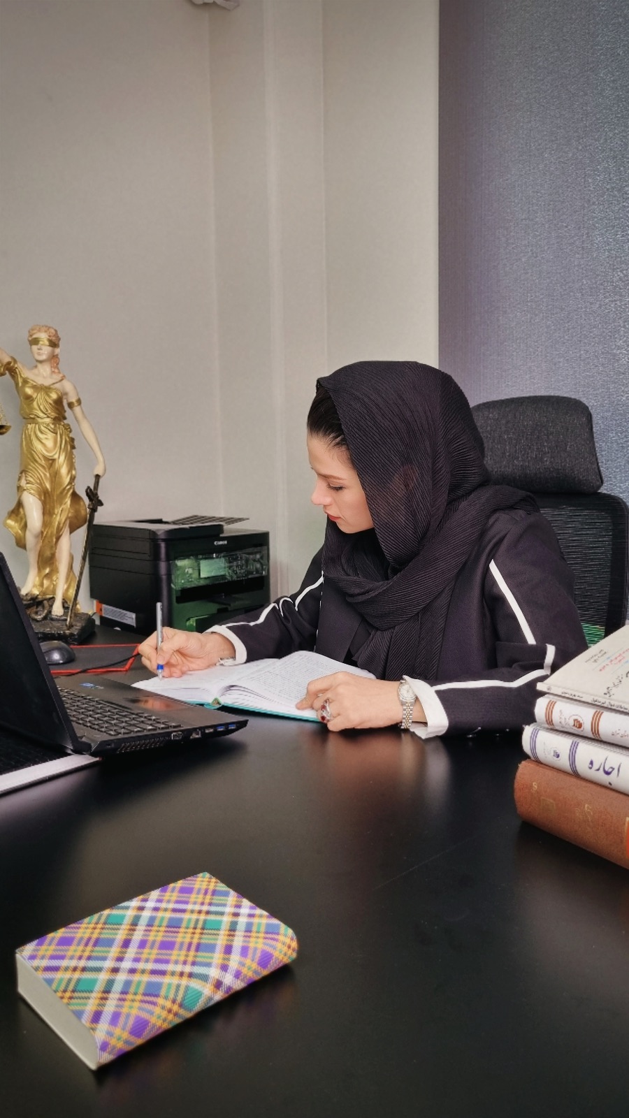 وکیل فریبا صابری