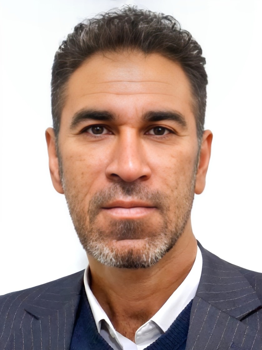 وکیل قباد کوه گردی