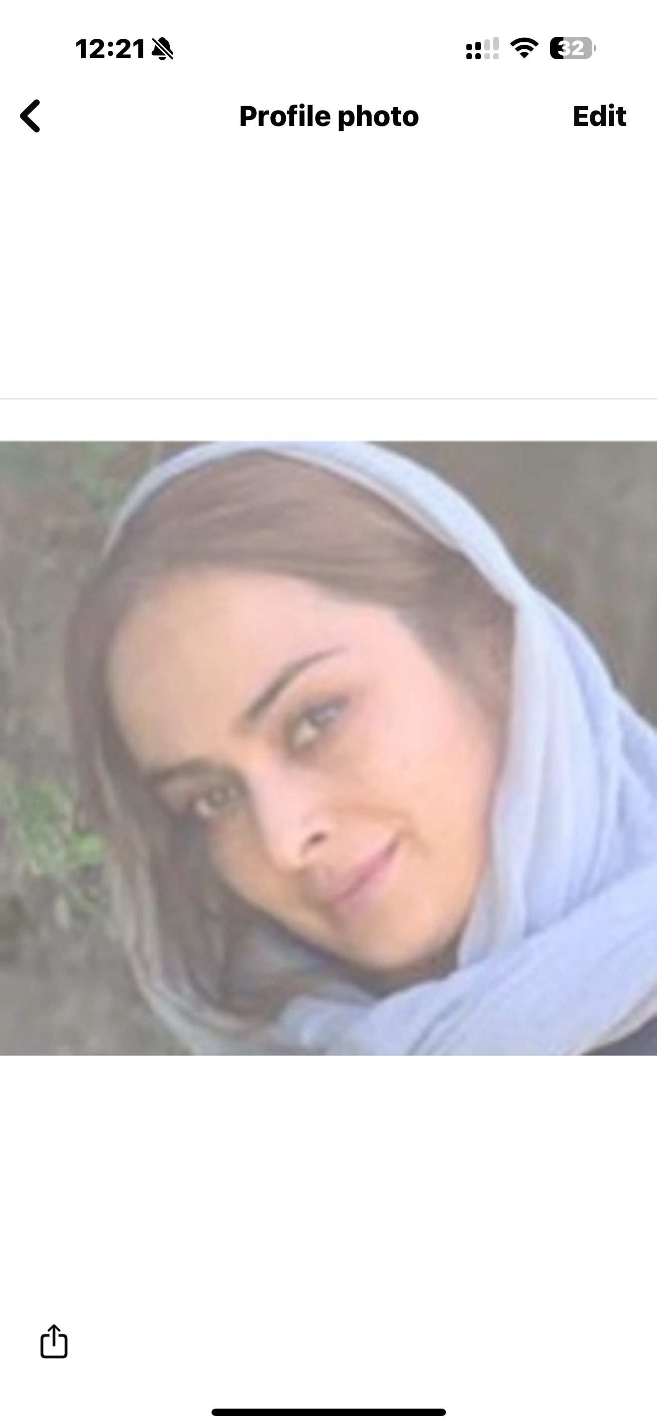 وکیل لادن آذرکلاه