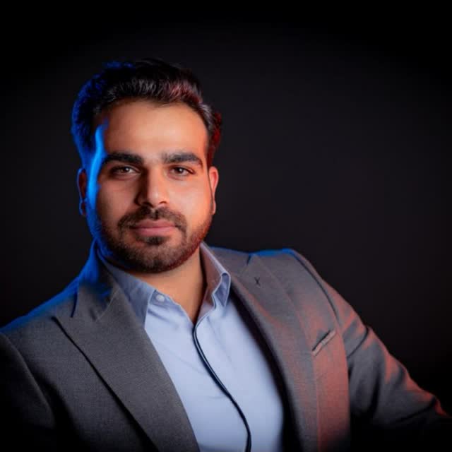 وکیل محسن اصلاحی