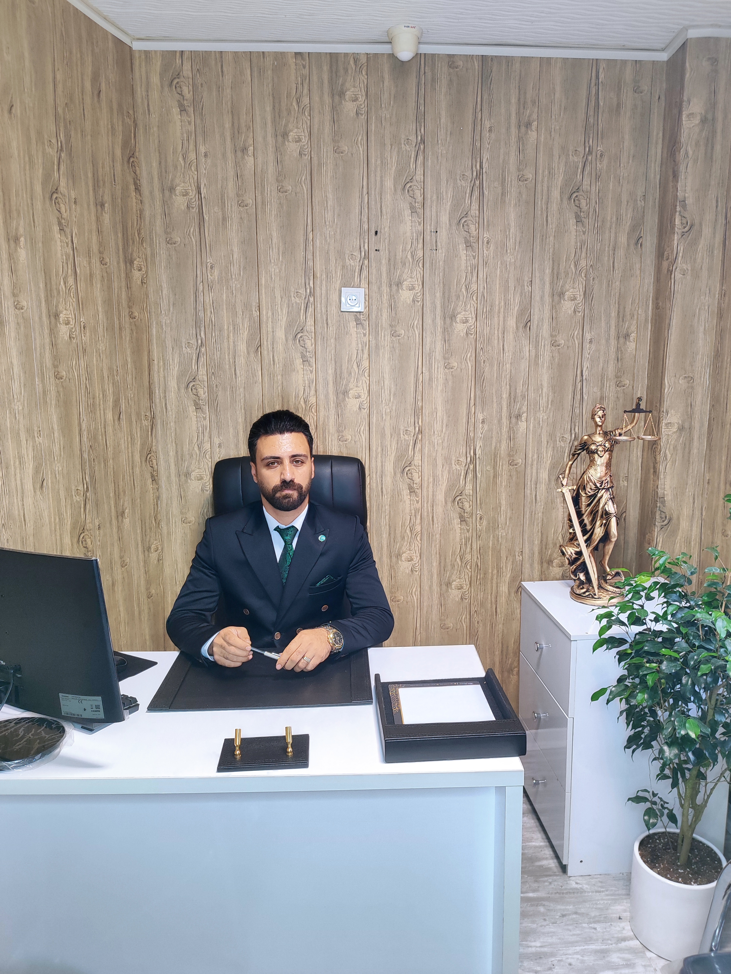 وکیل مهدی جعفرپور