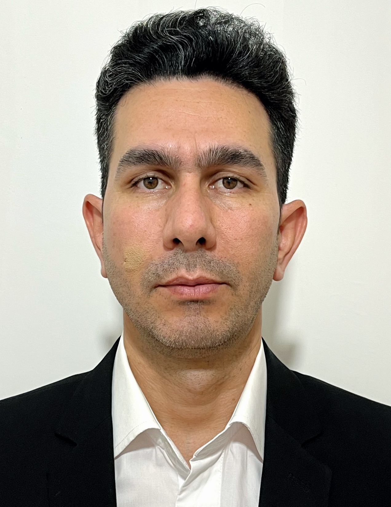 وکیل مهدی زرعی مرکید