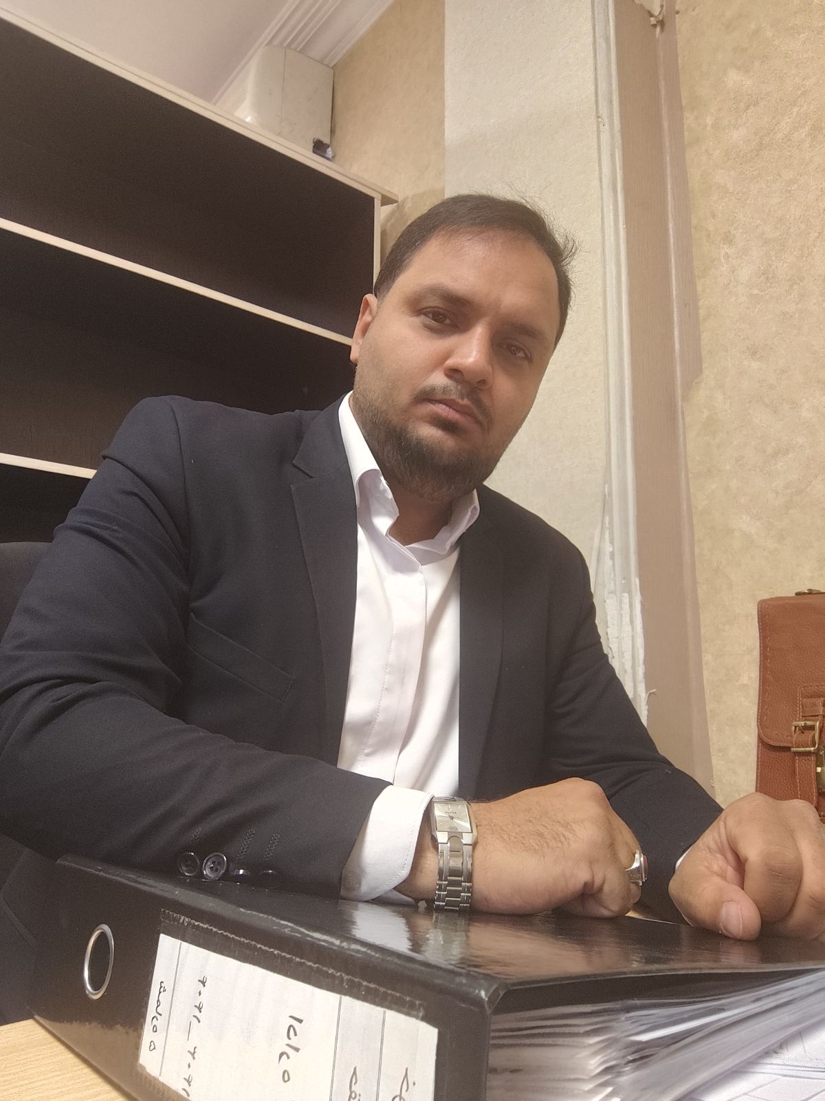 وکیل میثم خادمی