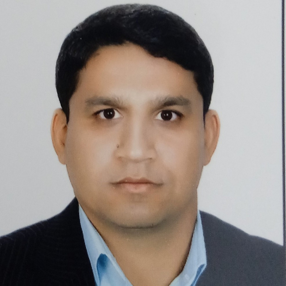 وکیل نادر ملائی