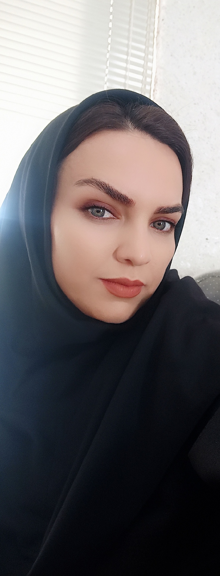 وکیل نازیلا اصغری کله سر