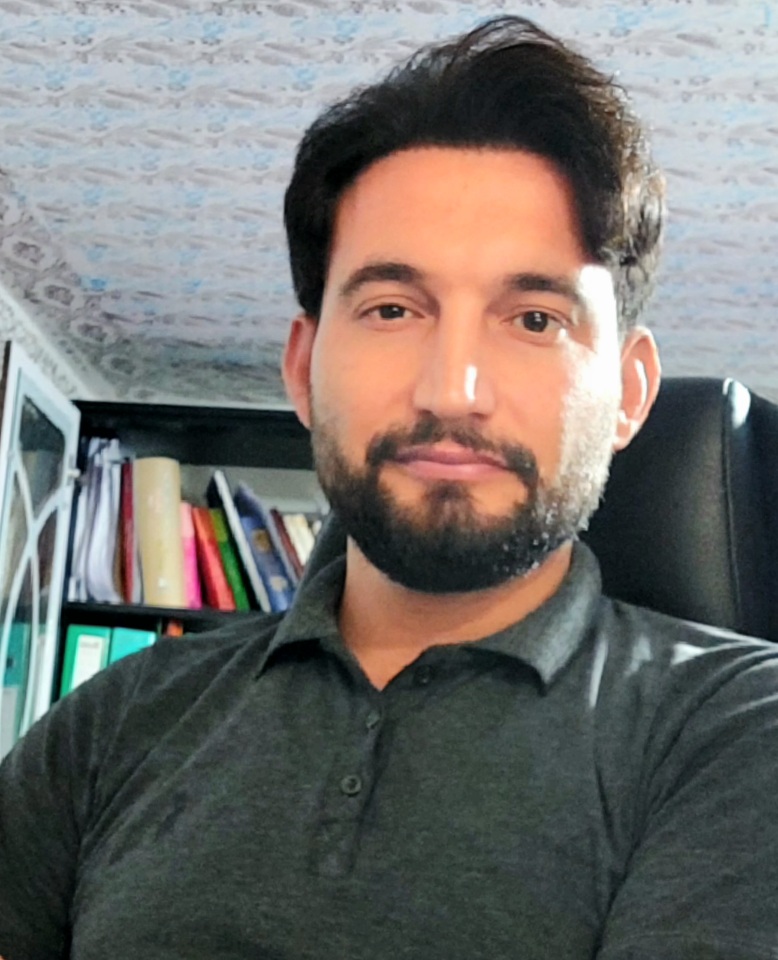 وکیل همت نادری بیگدیلو