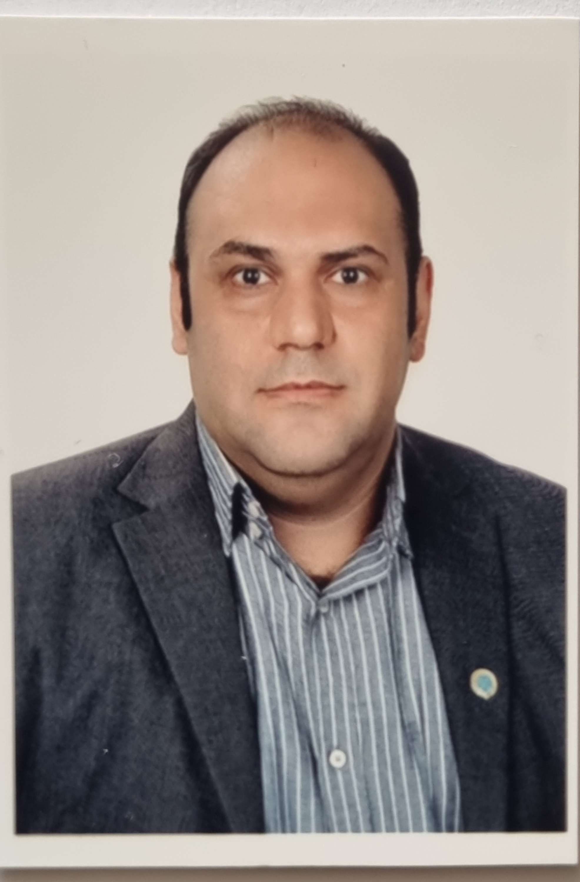 وکیل وحید ازادگرباشسیز