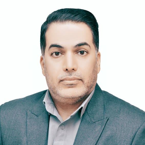 وکیل وحید صادقی
