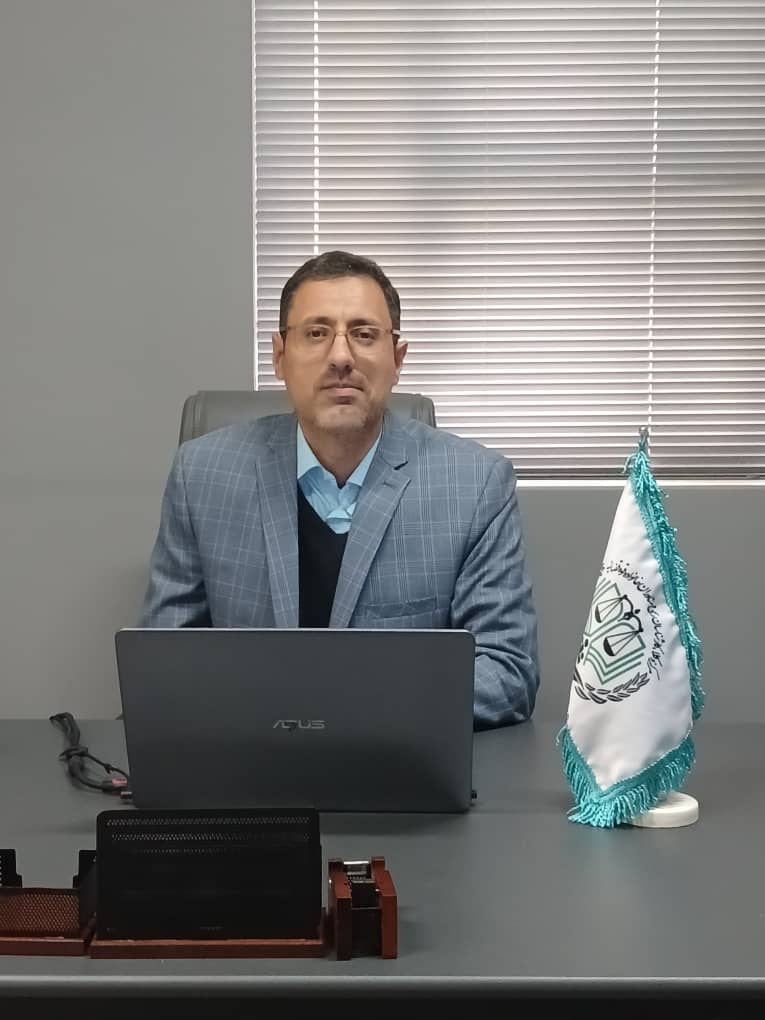 وکیل پایه یک دادگستری آقای کیانی