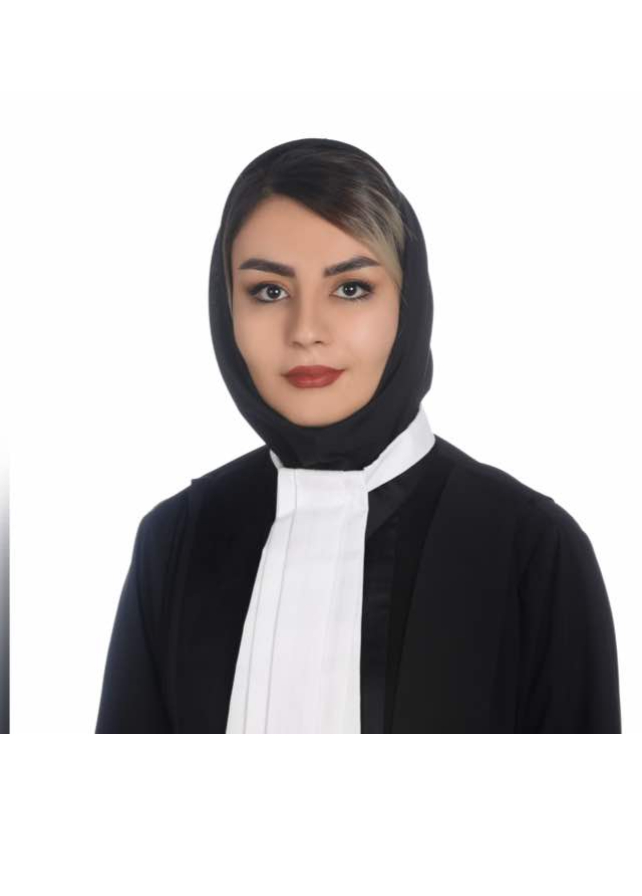 وکیل پایه یک دادگستری آیدا نگاهبانی