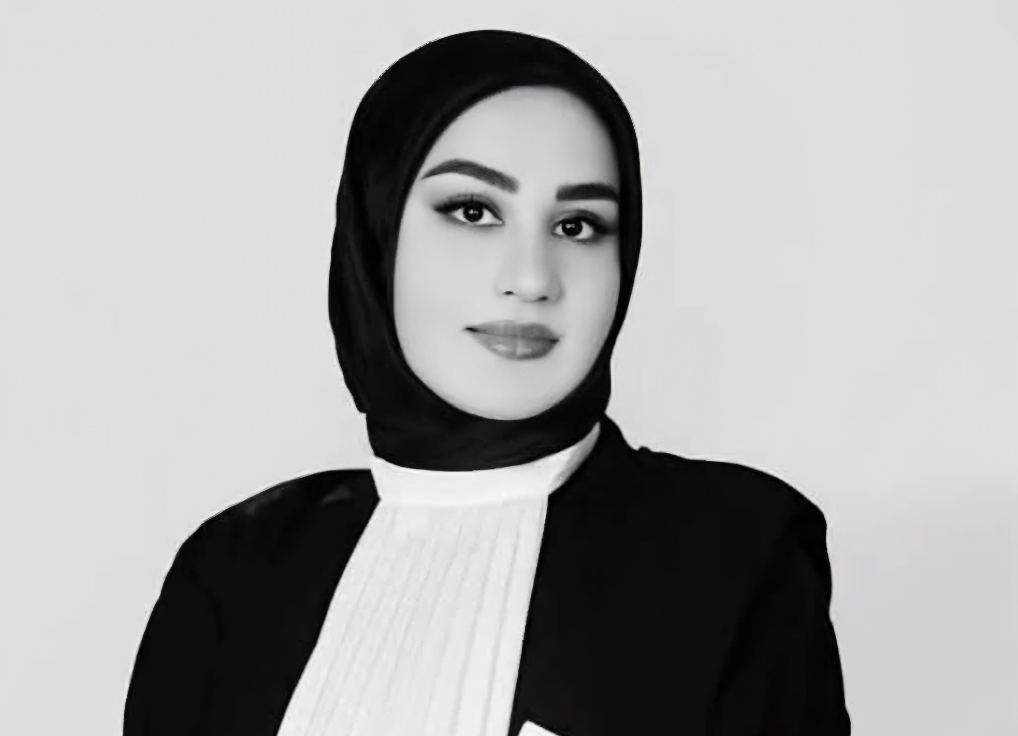 وکیل پایه یک دادگستری خانم مریم منتی