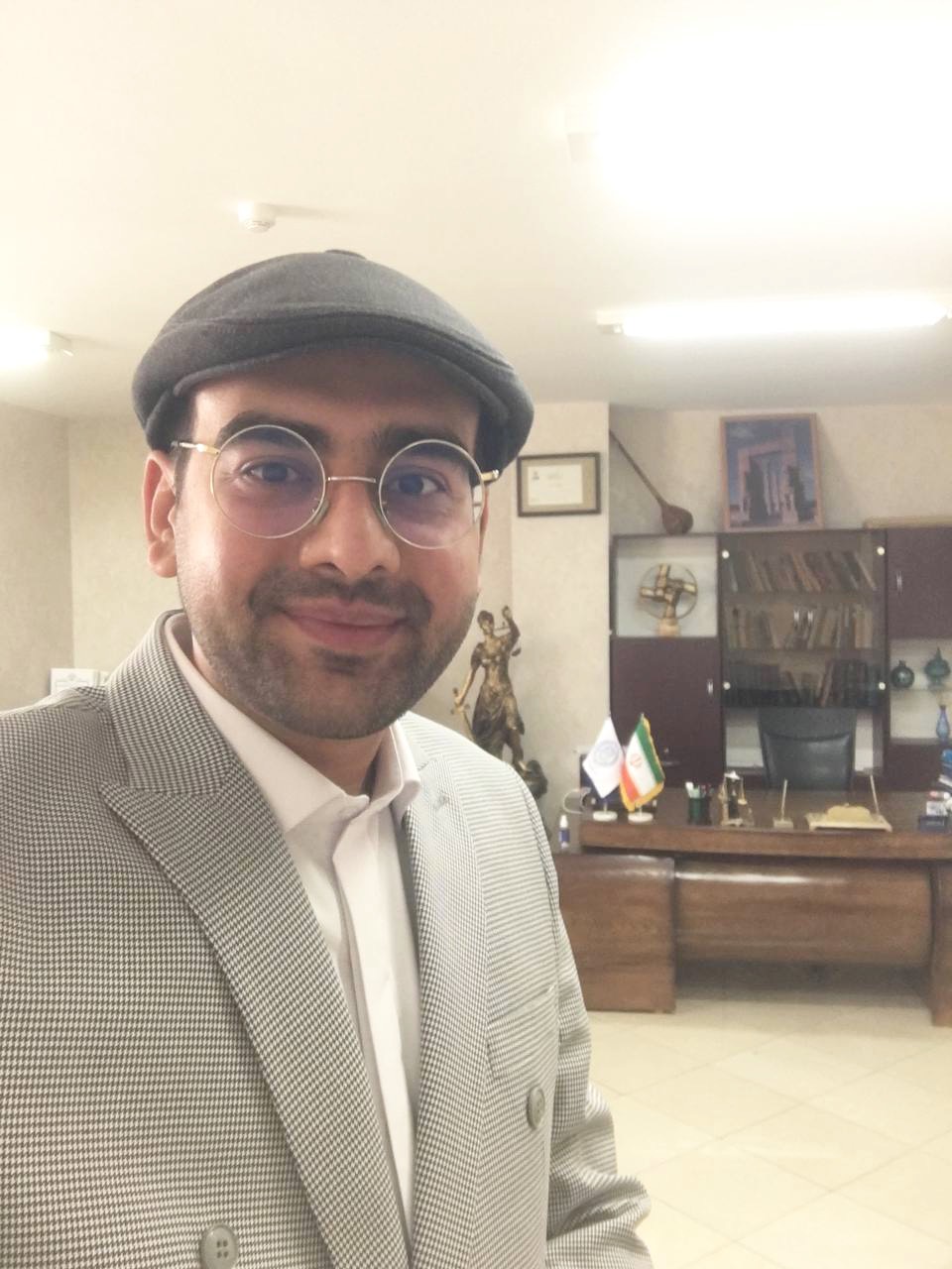 وکیل پایه یک دادگستری ربانی