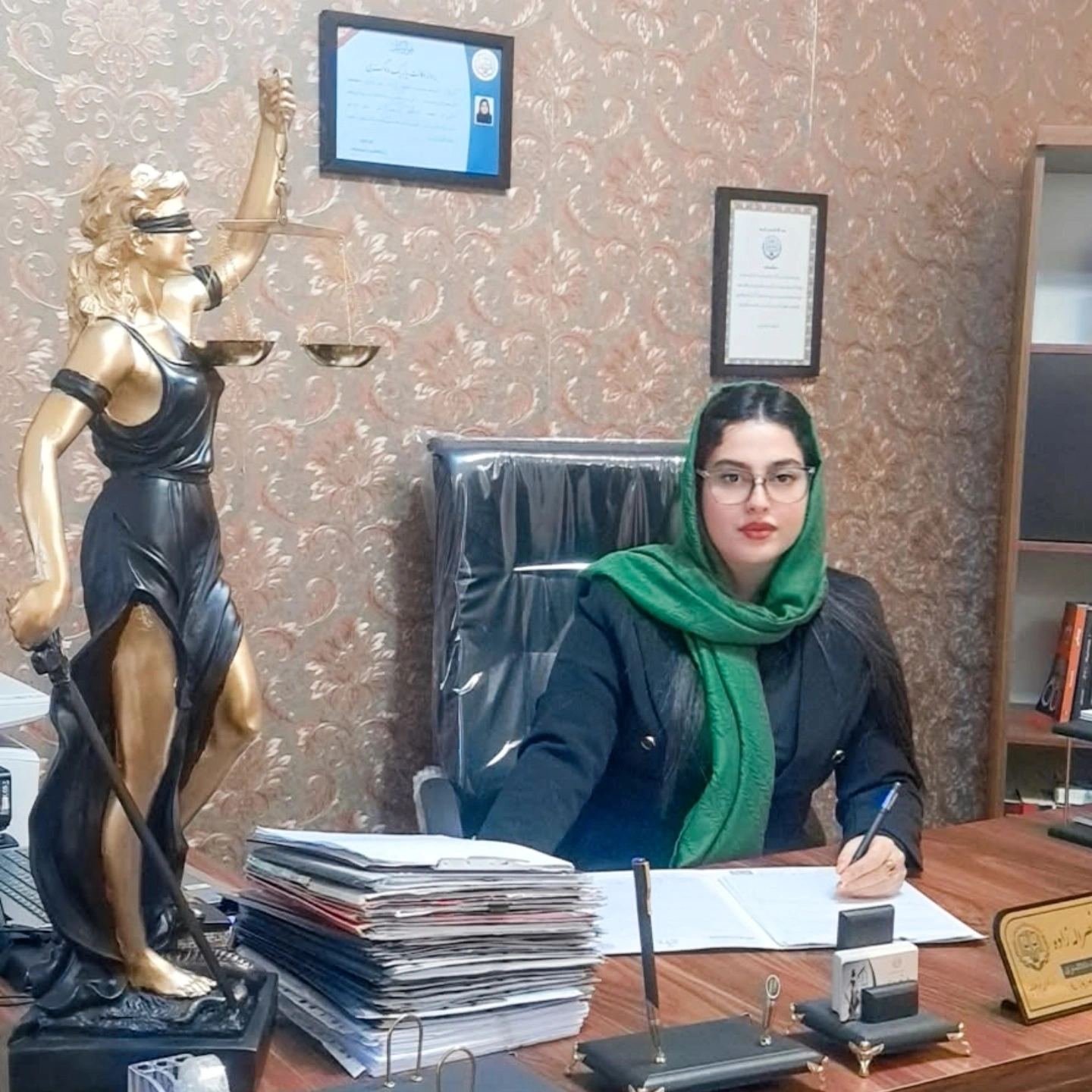 وکیل پایه یک دادگستری مائده نصراله زاده
