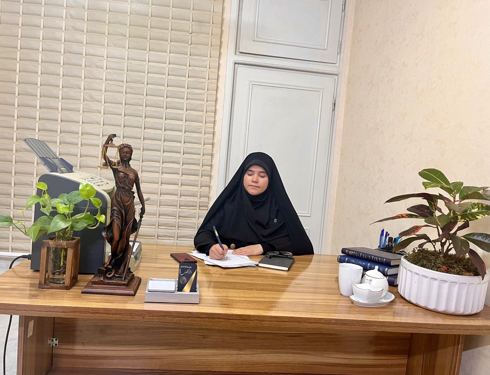 وکیل پایه یک دادگستری