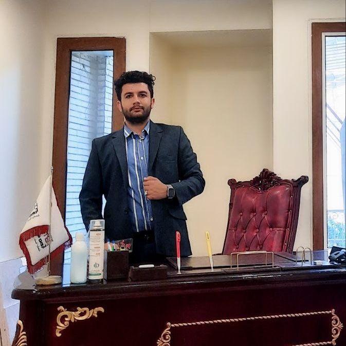 وکیل پایه یک دادگستری - وحید لطفی