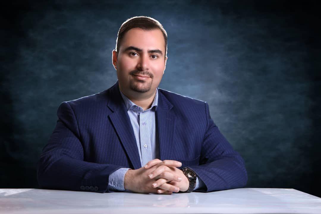 وکیل پایه یک دادگستری