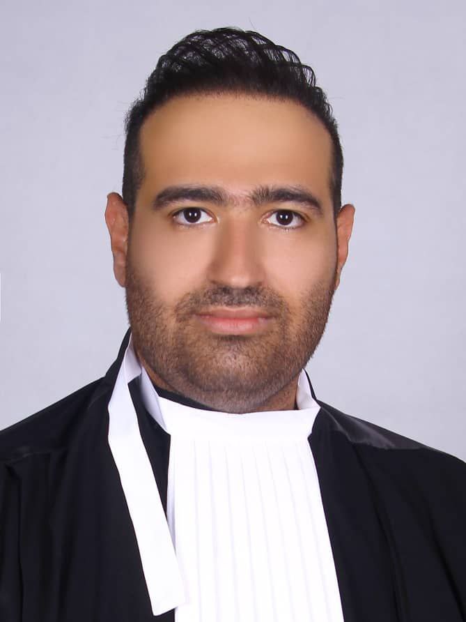 وکیل پایه یک دادگستری
