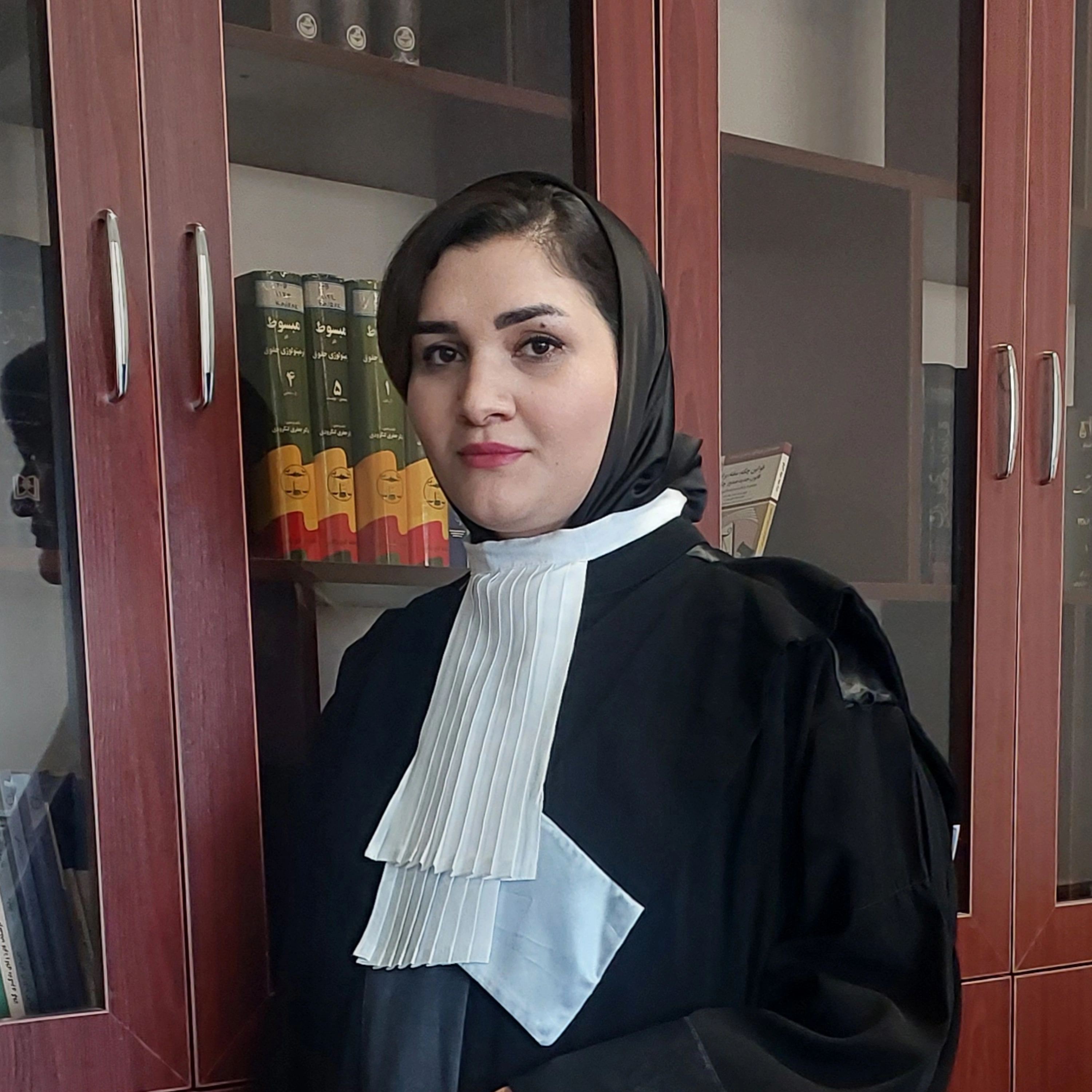 وکیل پایه یک دادگستری یگانه قلعه‌قوند