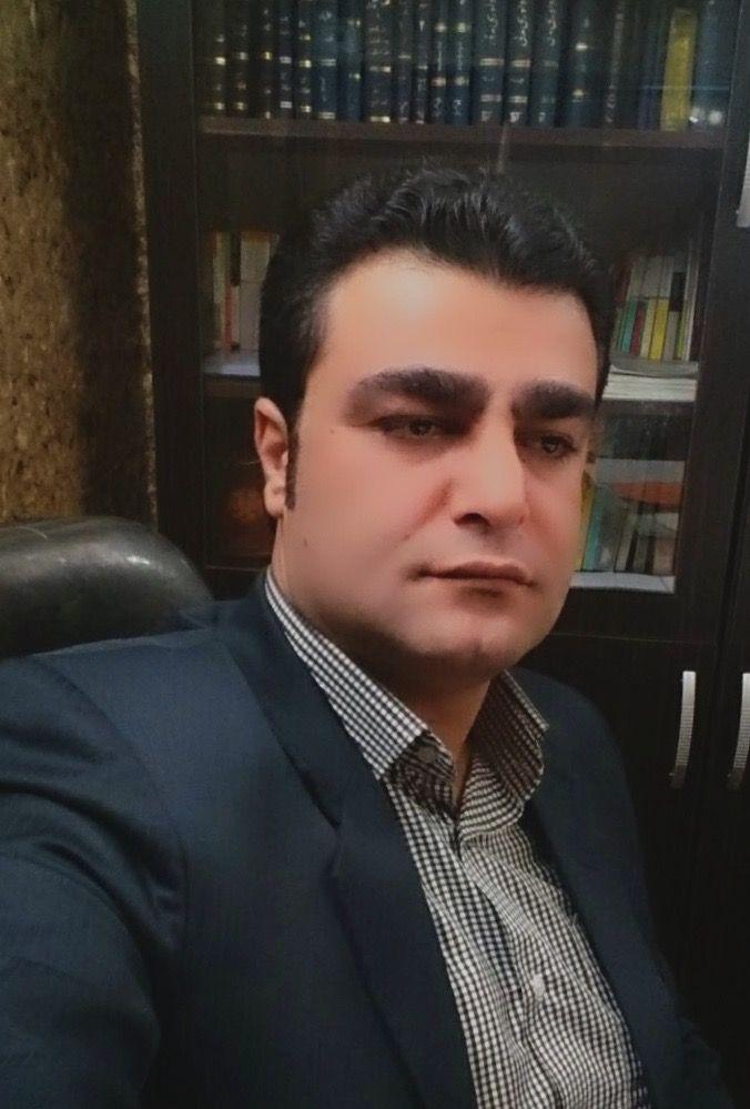 وکیل پایه یک دادگستری