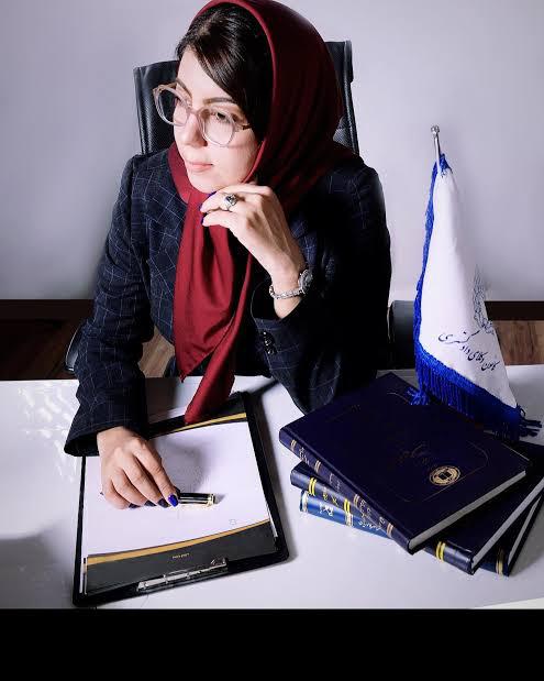 وکیل پایه یک نجمه نریمانی(ملکی-خانواده)