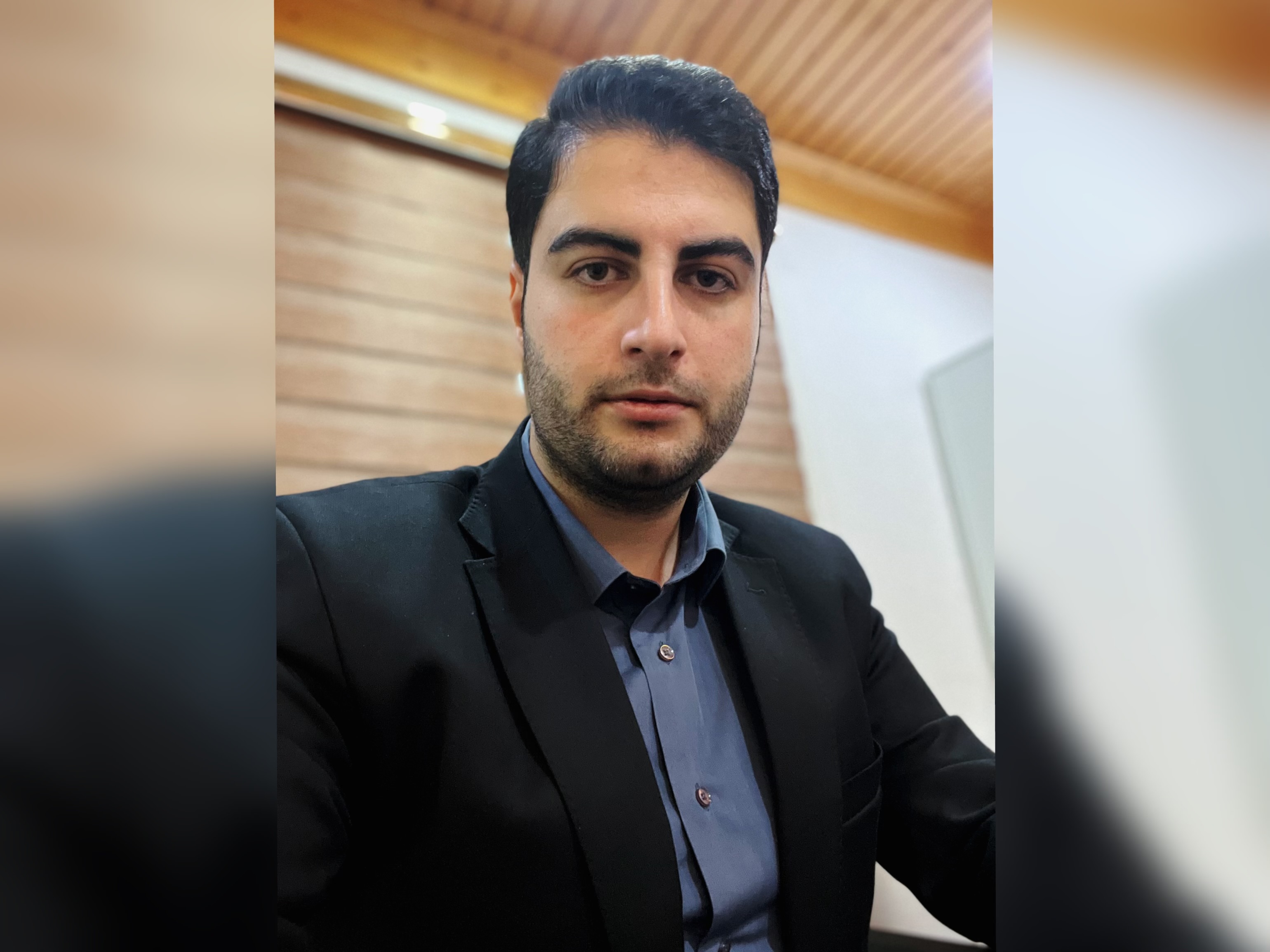 وکیل پوریا دستیار