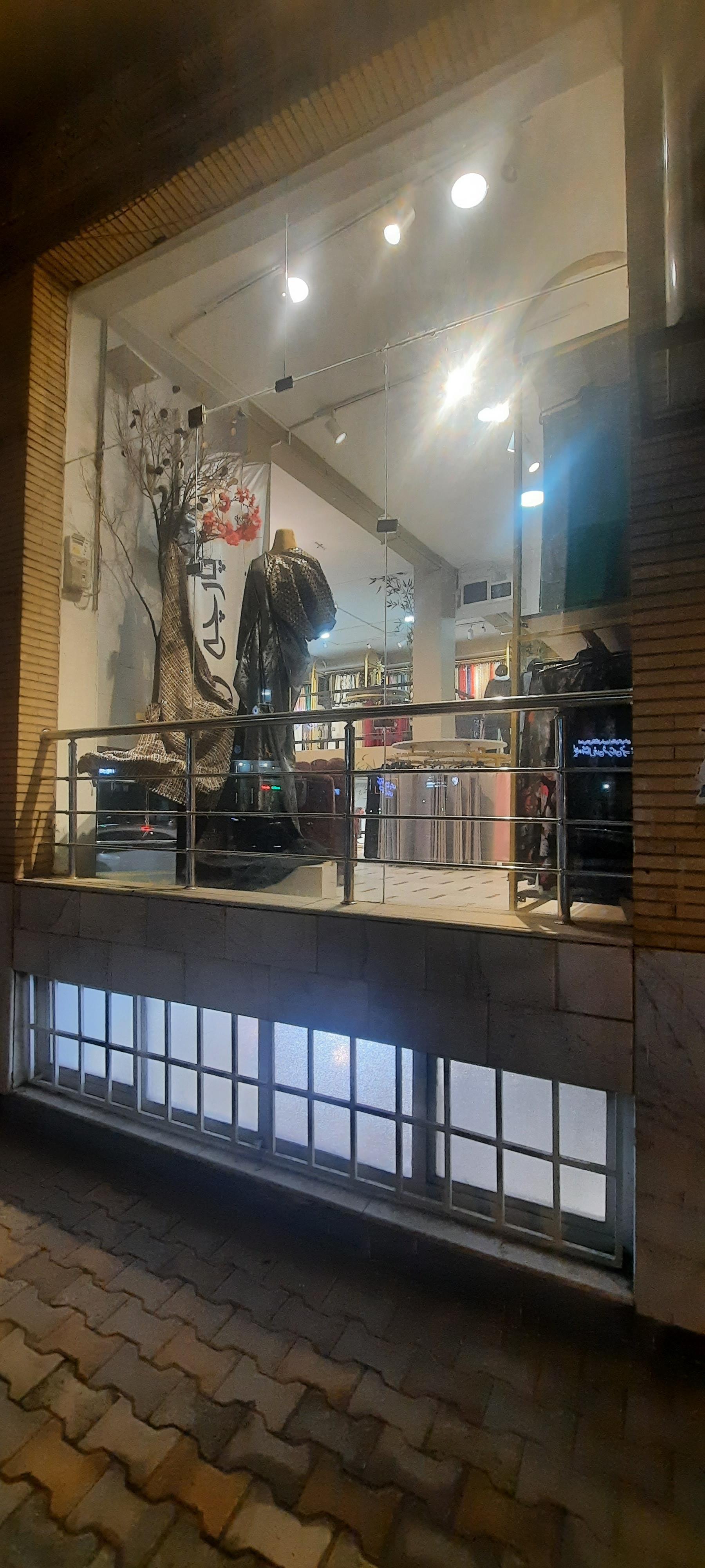 پارچه سرای اشرافی