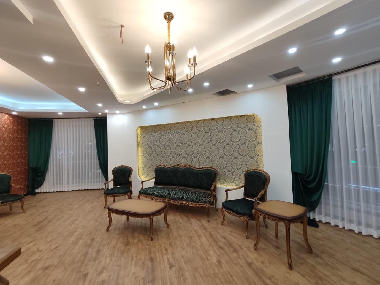 پرده و دکوراسیون ایفل