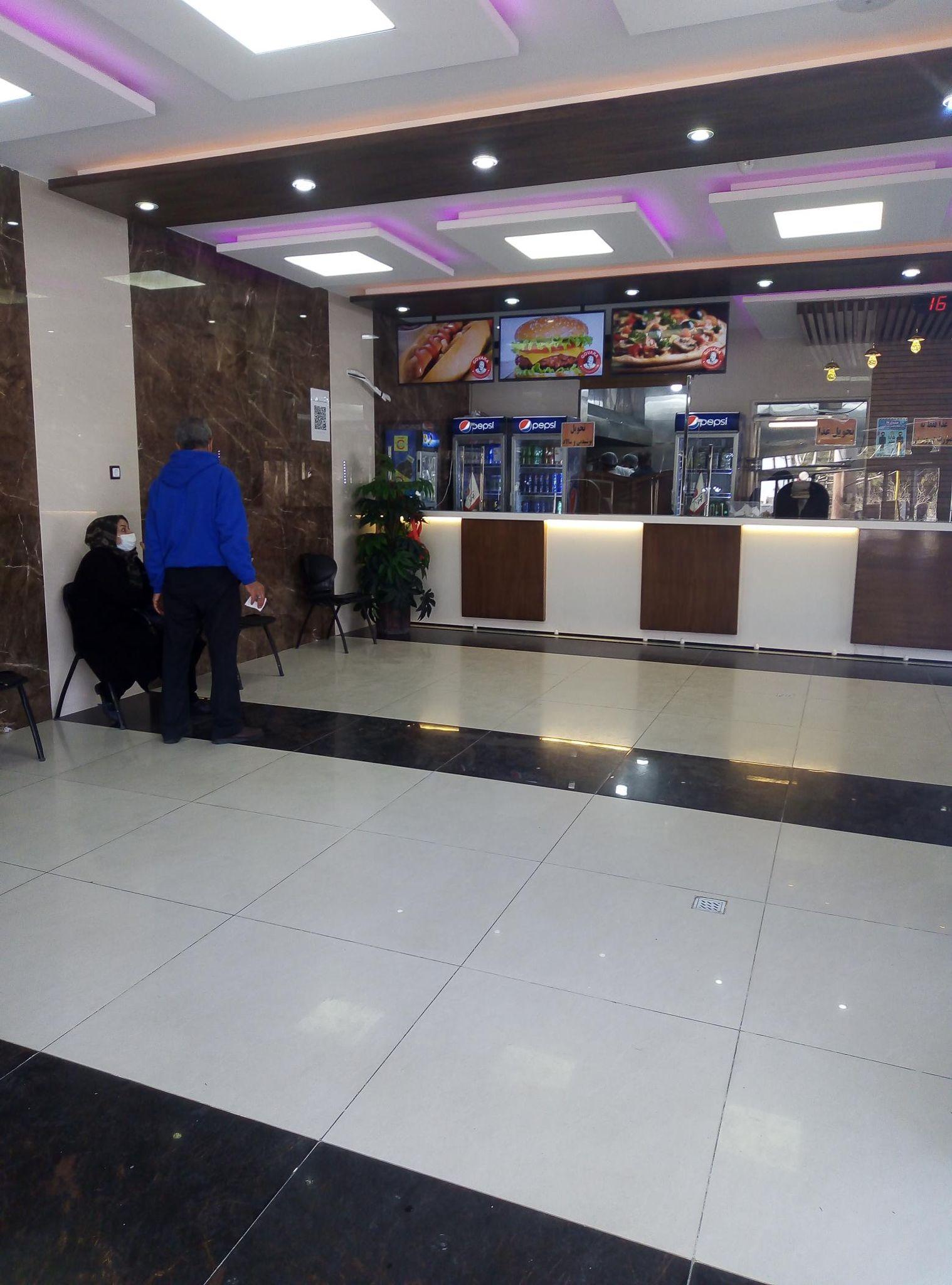 پیتزا برگر و کتلت سرای گوارا