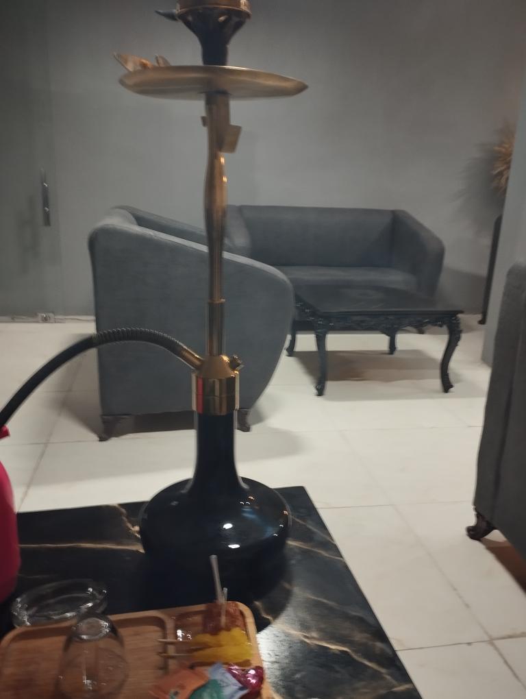کافه بستنی .کافه قلیون اقای شکلات