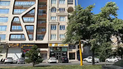 کافه بیلیارد 8