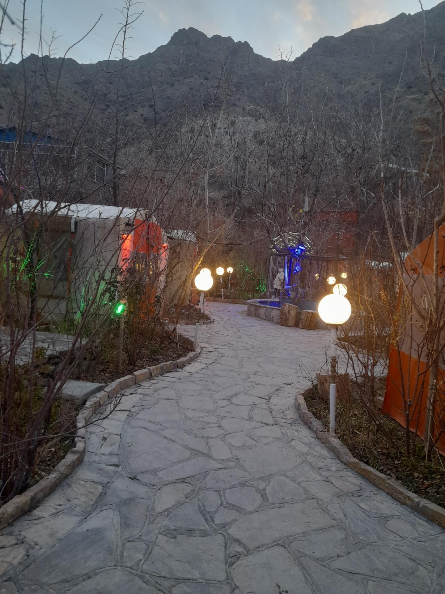 کافه رستوران روماک