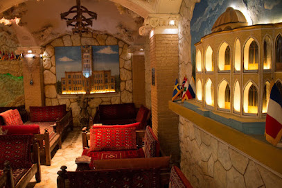 کافه رستوران سنتی ققنوس
