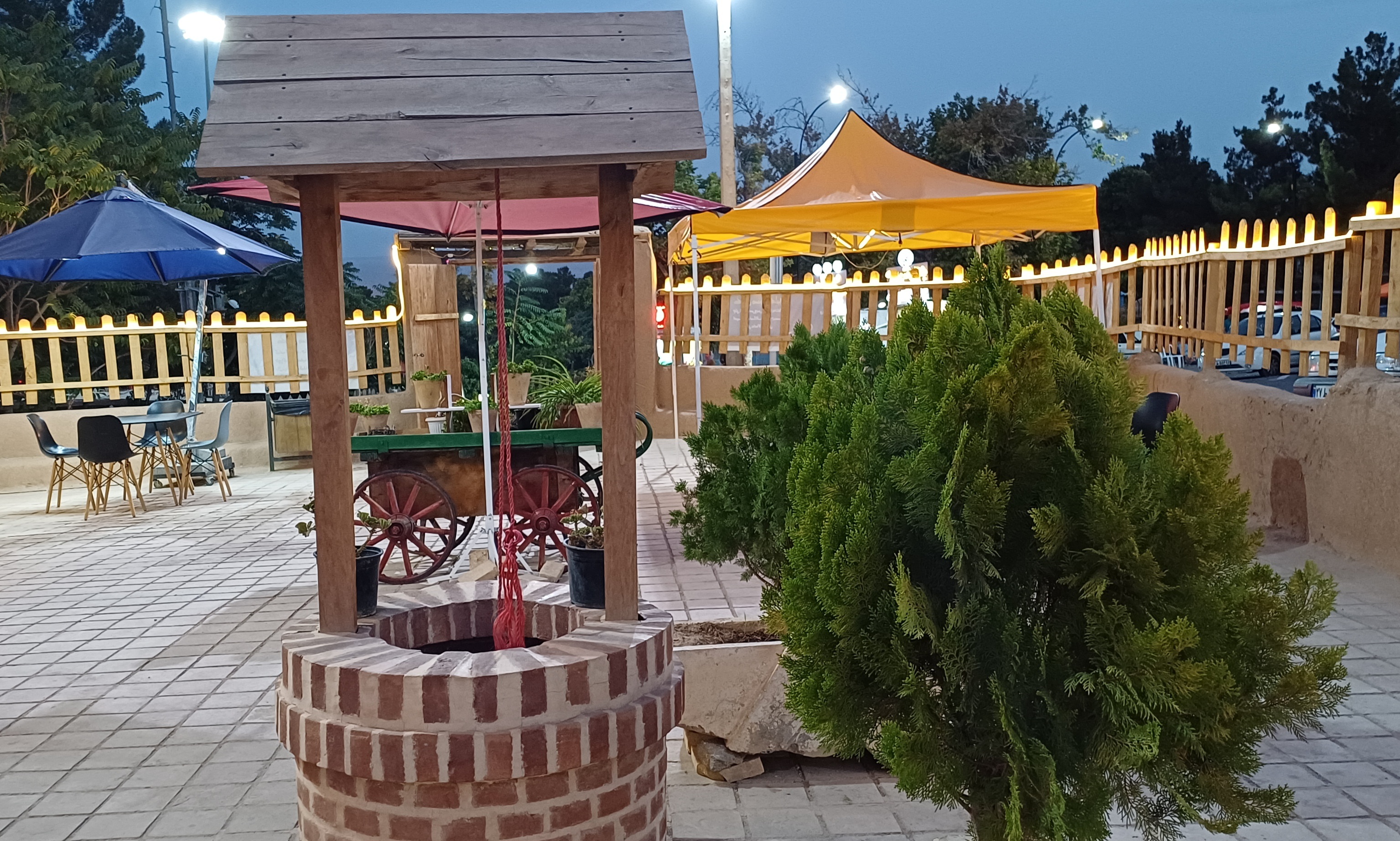 کافه رستوران سنتی کلبه