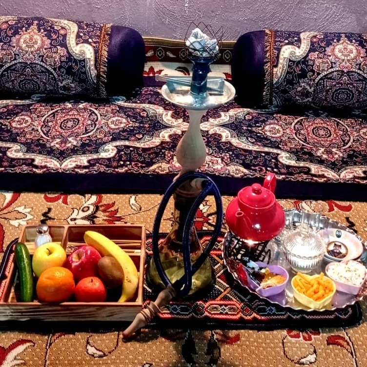 کافه رستوران مهروماه