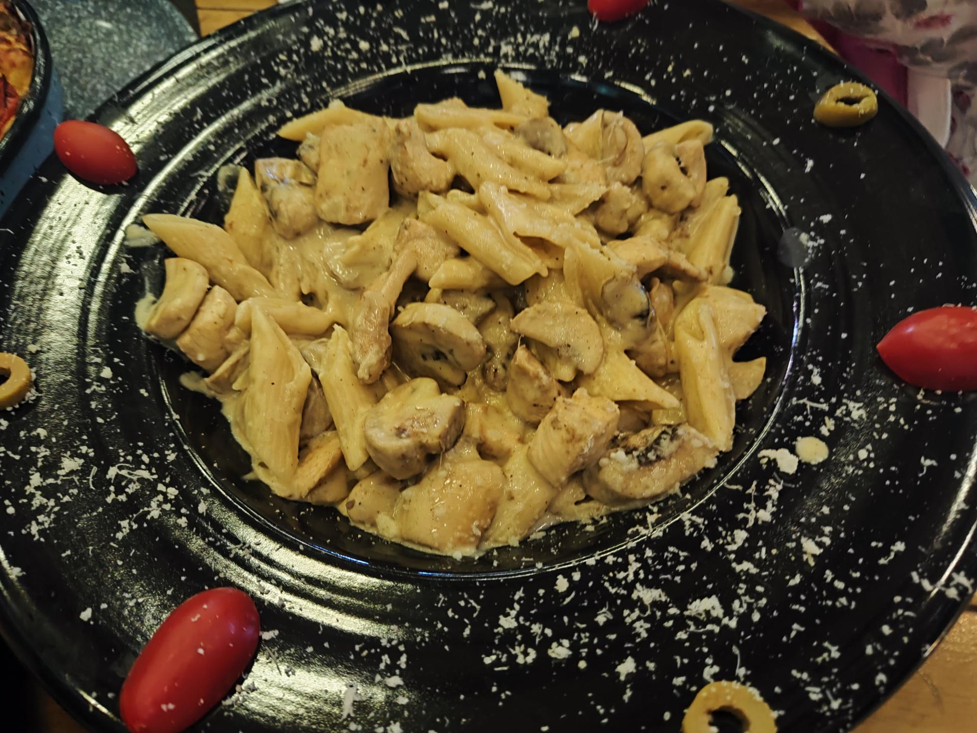 کافه رستوران موهیتو