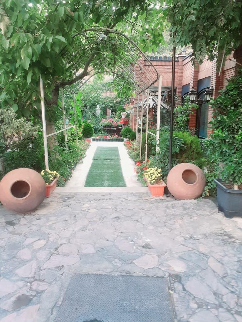 کافه رستوران پارمیس