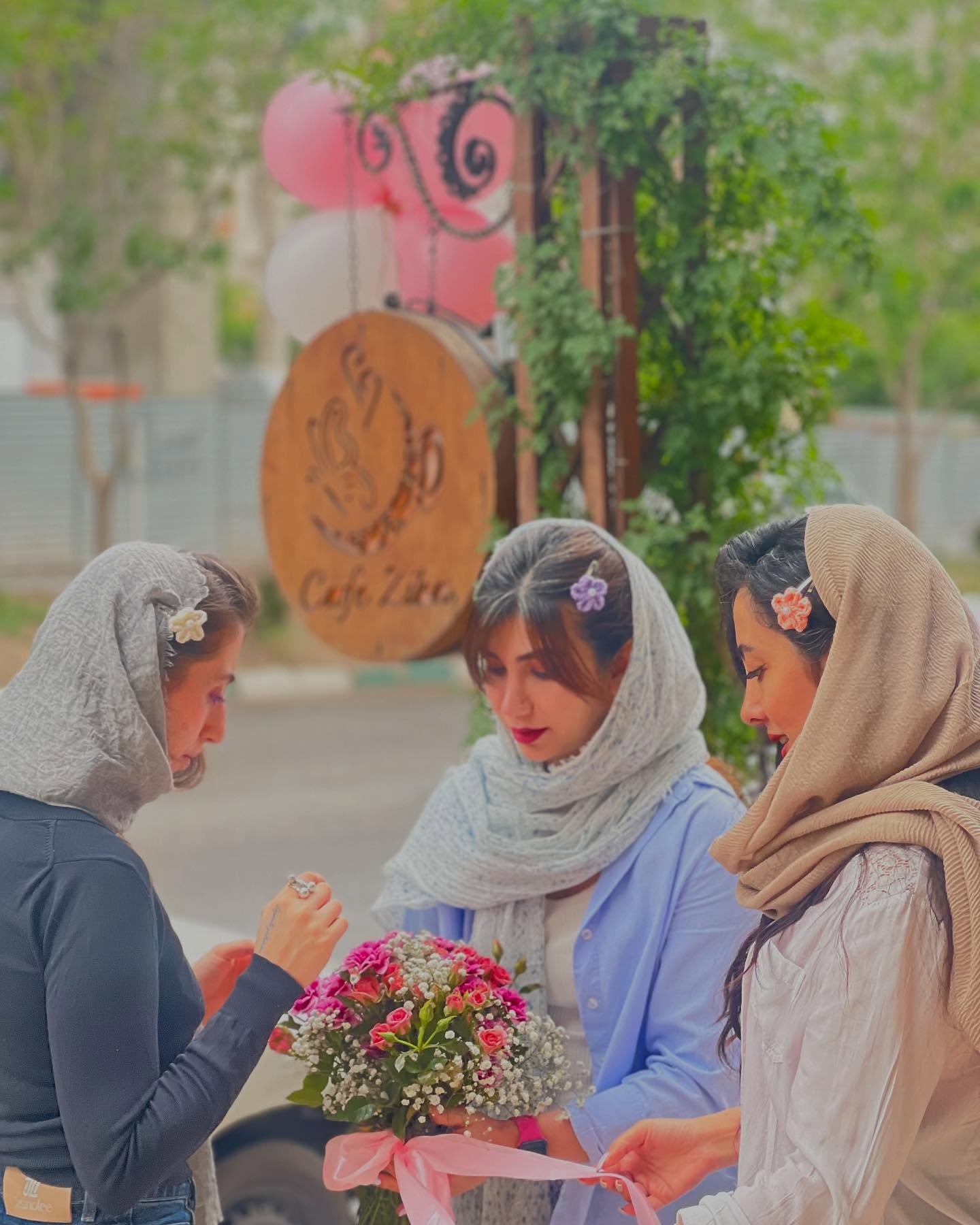 کافه زیبا