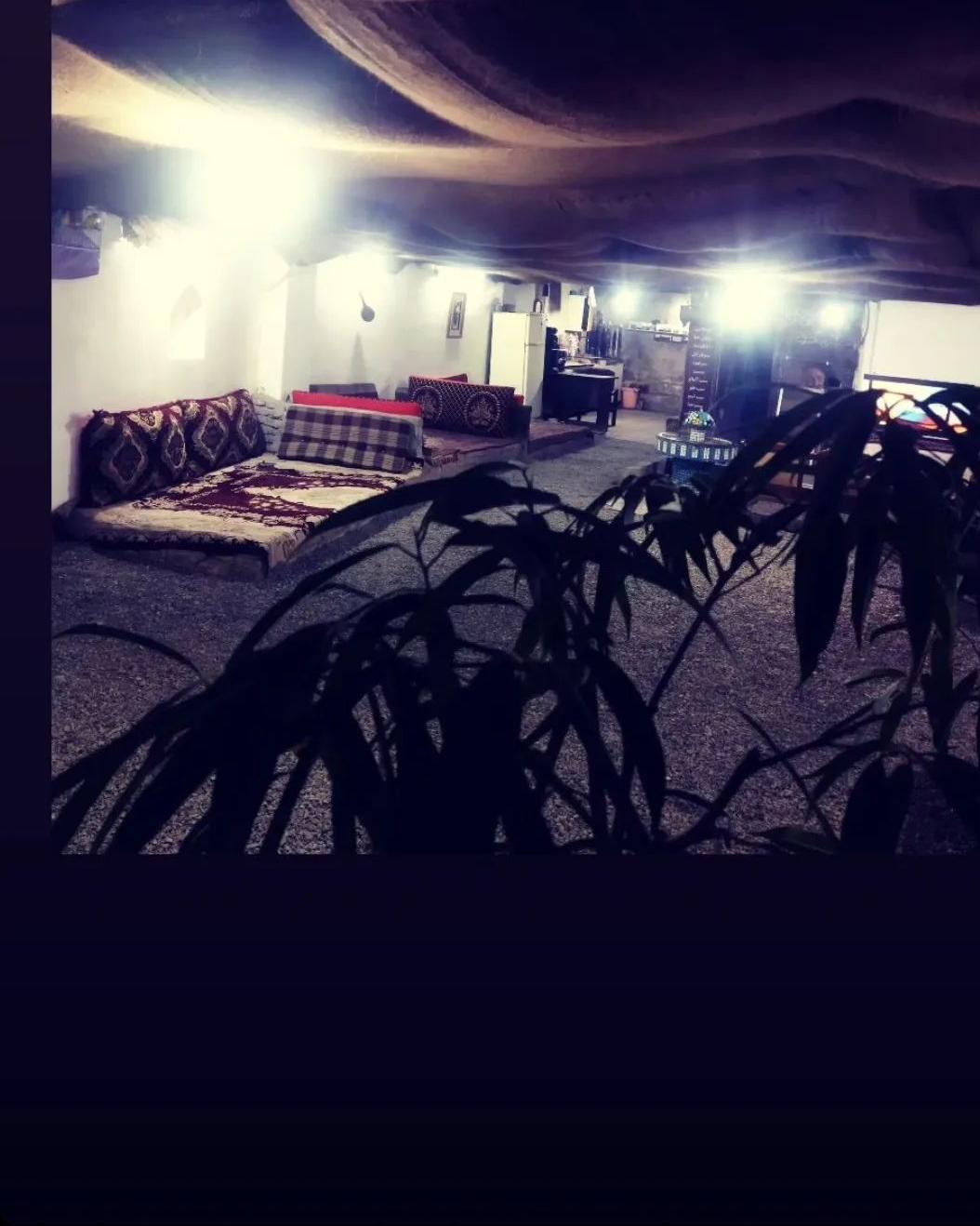 کافه معین