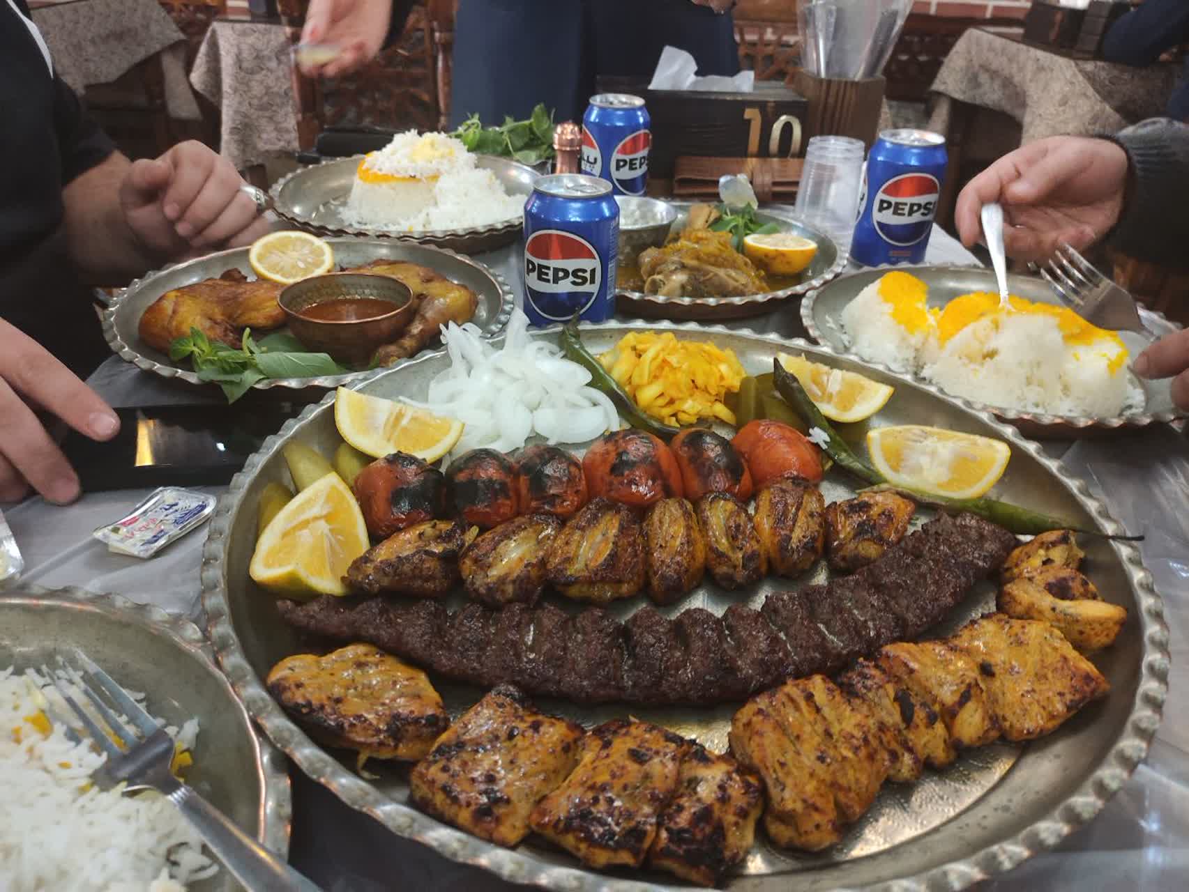 کافه و رستوران مرکز تخصصی کباب
